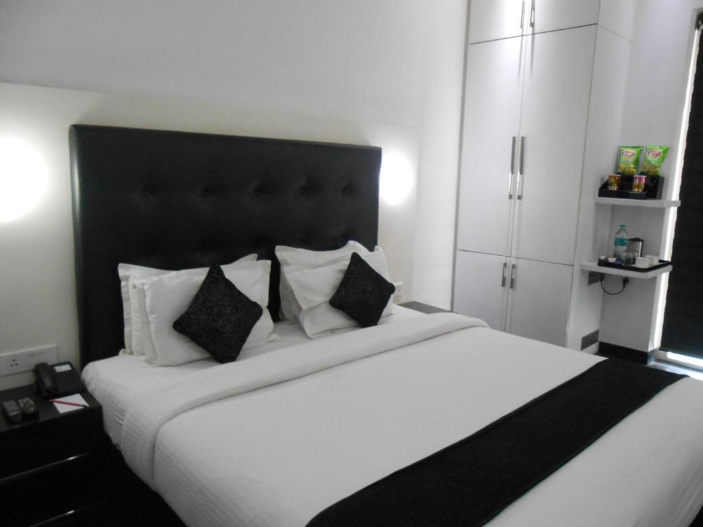 Sapphire Suite Kolkata Ruang foto